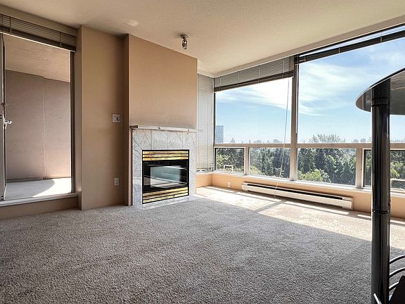 5th image of 9623 Manchester Dr #906