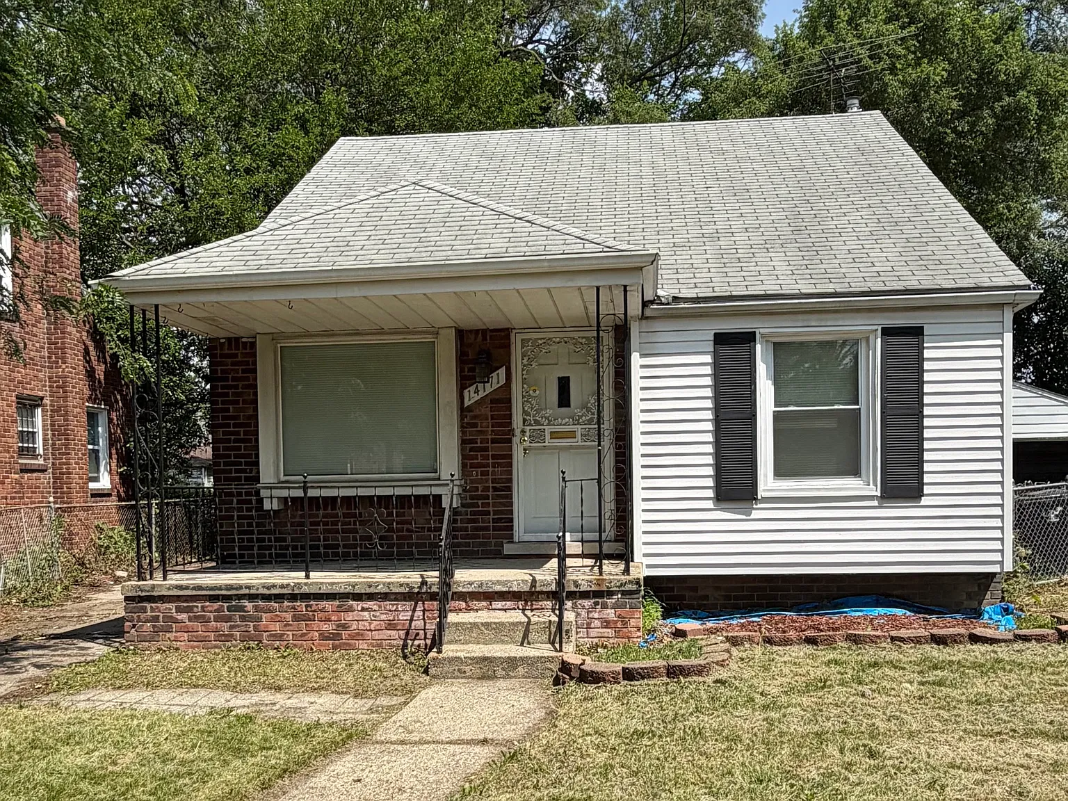 3 bed, 1100 sqft, $1,150 — Photo 1