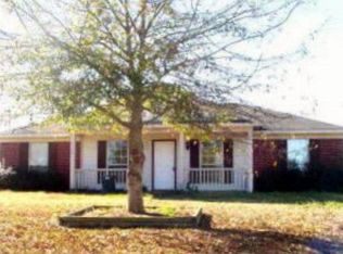 21725 College Ave, Robertsdale, AL 36567