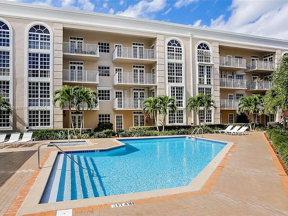 2nd image of 1280 S Alhambra Cir APT 2303