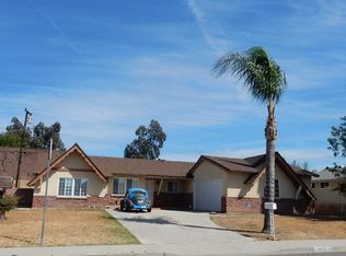11156 Town Country Dr, Riverside, CA 92505