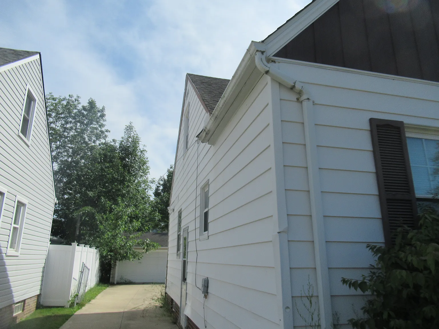 3 bed, 986 sqft, $1,750 — Photo 2