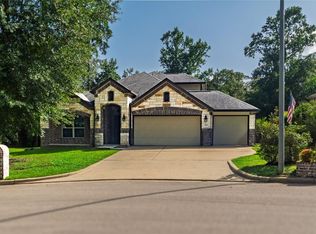 8992 S Comanche Cir, Willis, TX 77378