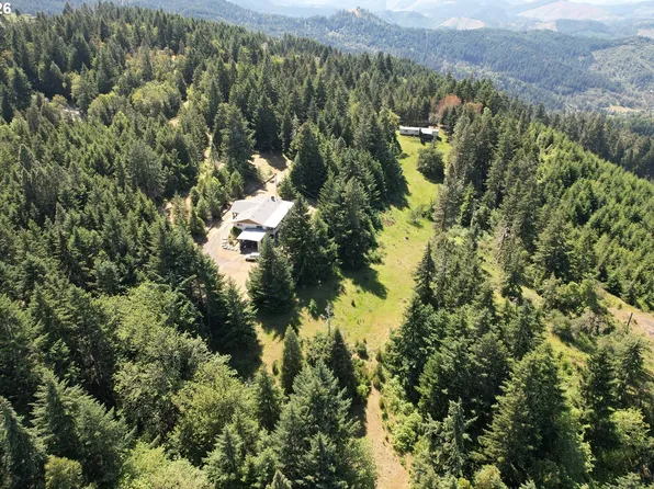 2713 Boomer Hill Rd, Myrtle Creek, OR 97457