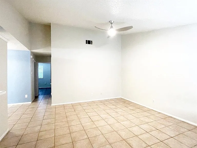 1808 Prairie Knoll Ct #B — Photo 10