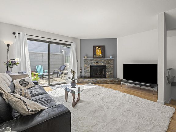 2nd image of 814 America Way