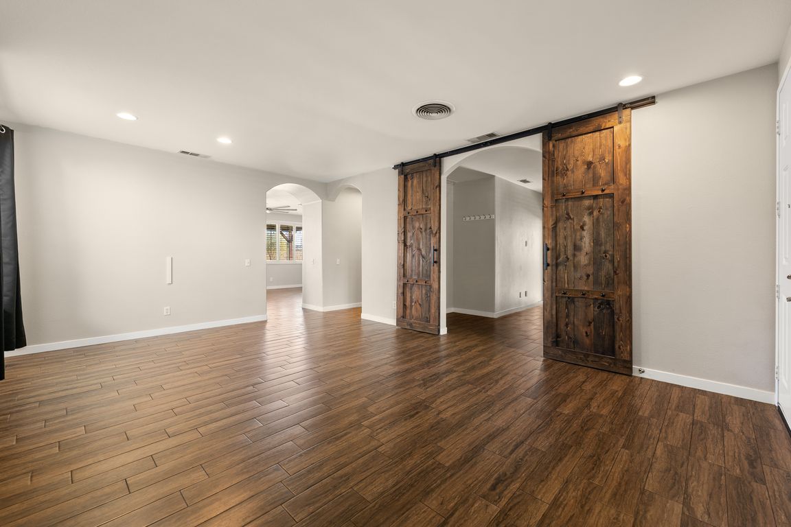 next background image