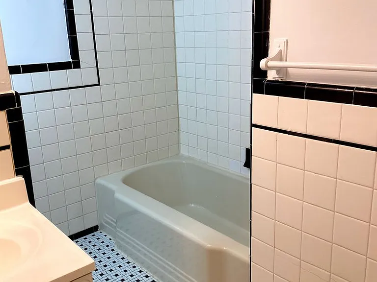 8417 Flower Ave — Photo 10