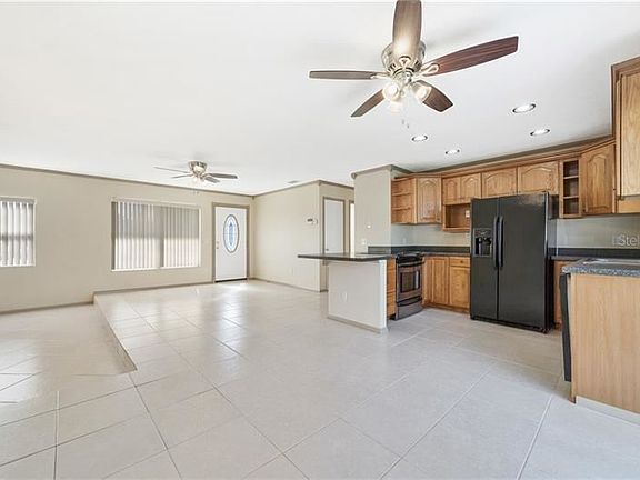 3rd image of 2321 Caborn St