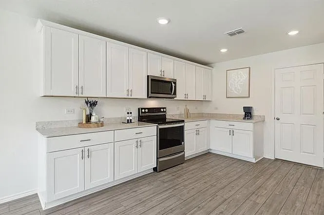 2502 Carlow Ln — Photo 6