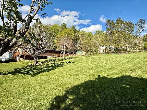 3rd image of 711 Modock Road
