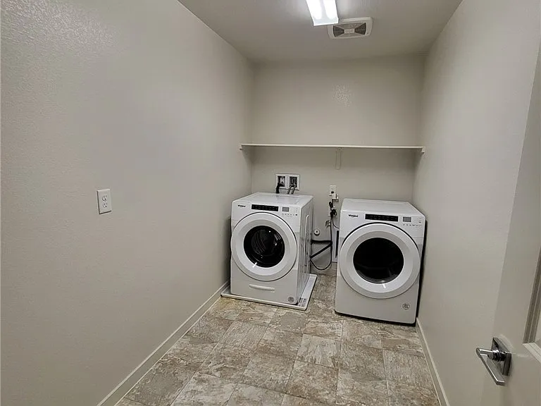 9645 Jade Rise Ave — Photo 14