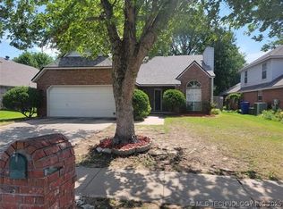 1425 N Umbrella Ave, Broken Arrow, OK 74012