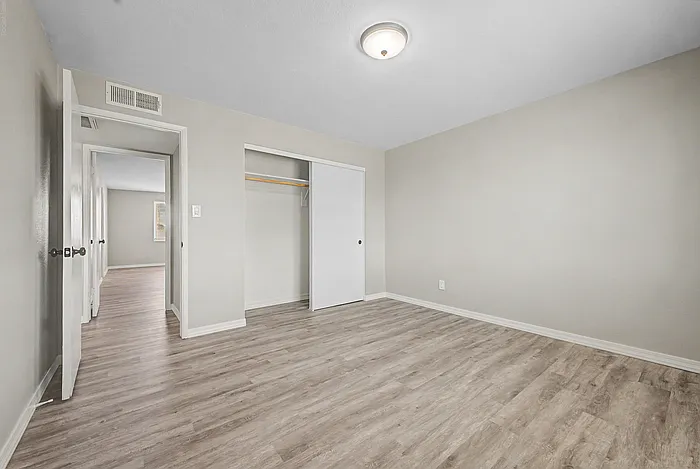 8129 W Hazelwood St — Photo 14
