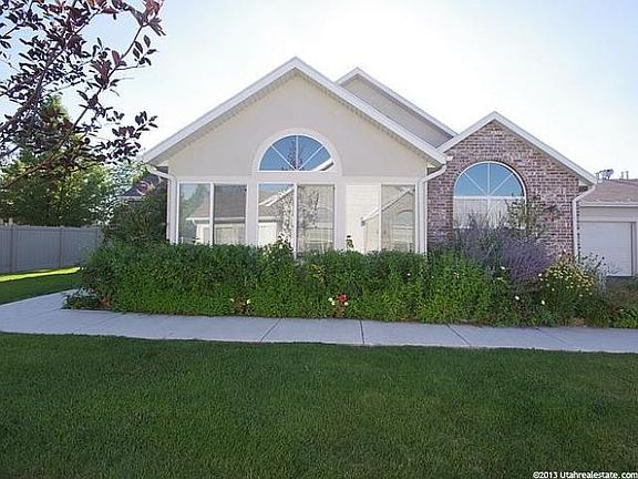 2nd image of 2037 W Jordan Villa Dr