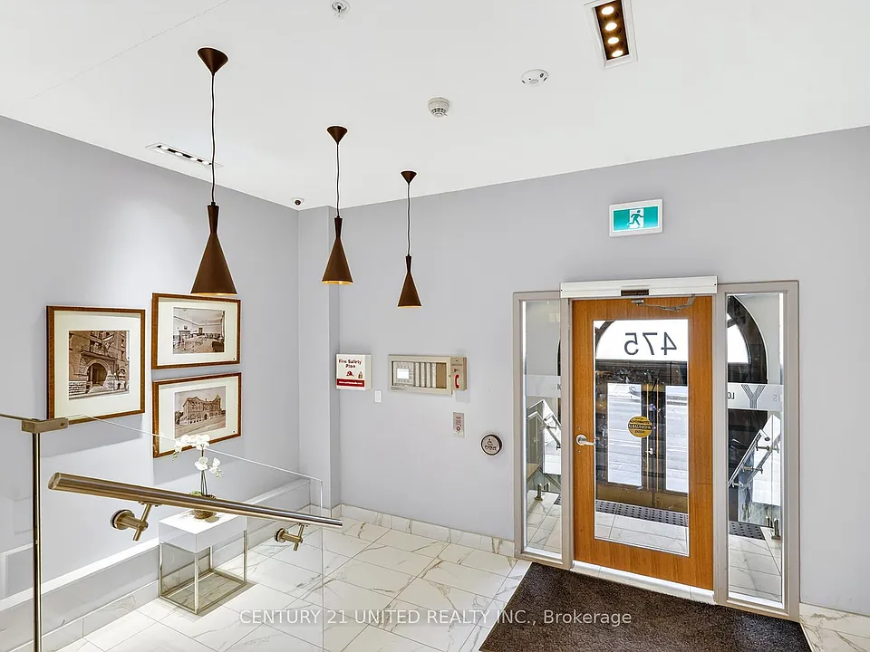 475 George St N #329
