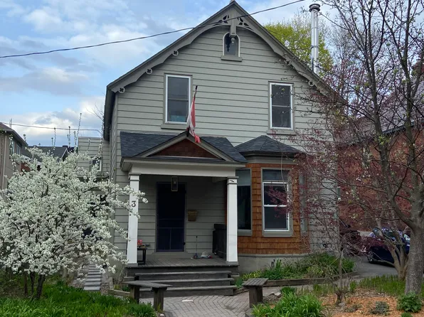 3A Howick Pl, Ottawa, ON K1S 3S4