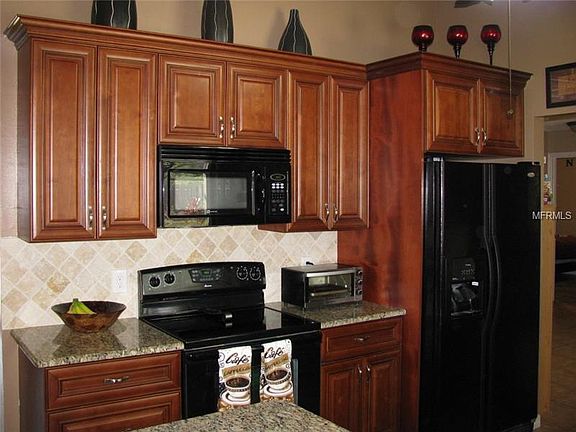 5th image of 5119 Wood Ridge Ct