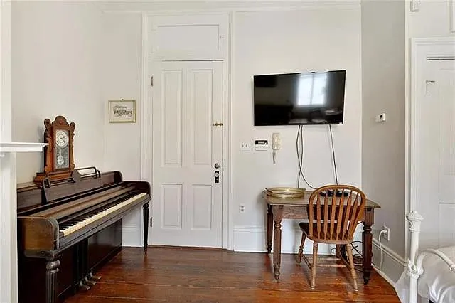 4436 Saint Charles Ave #5 — Photo 9