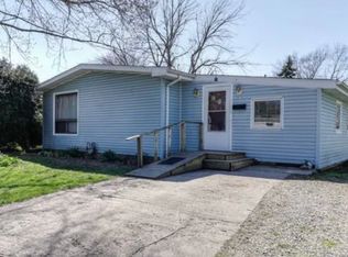 1003 N 5th St, Champaign, IL 61820