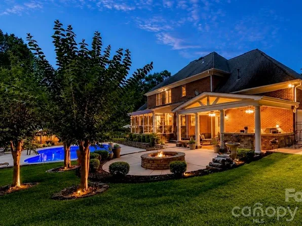 6263 Chamar Cir, Kannapolis, NC 28081