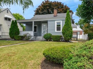 820 Thorme St, Bridgeport, CT 06606