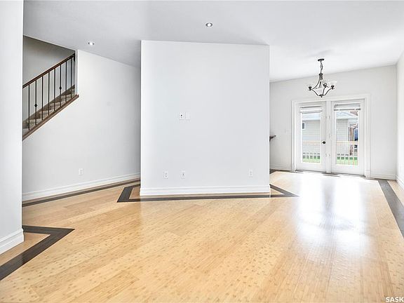 4th image of 23 19th St E