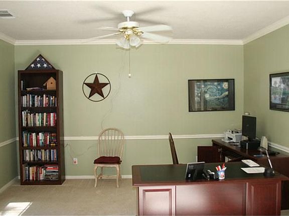 2nd image of 2353 Orleans Ln
