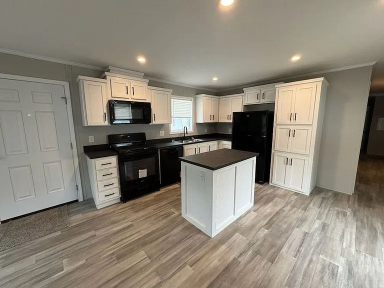 Westbridge Manor — Photo 165