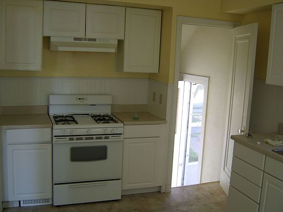 3rd image of 19560 Pasnow Ave