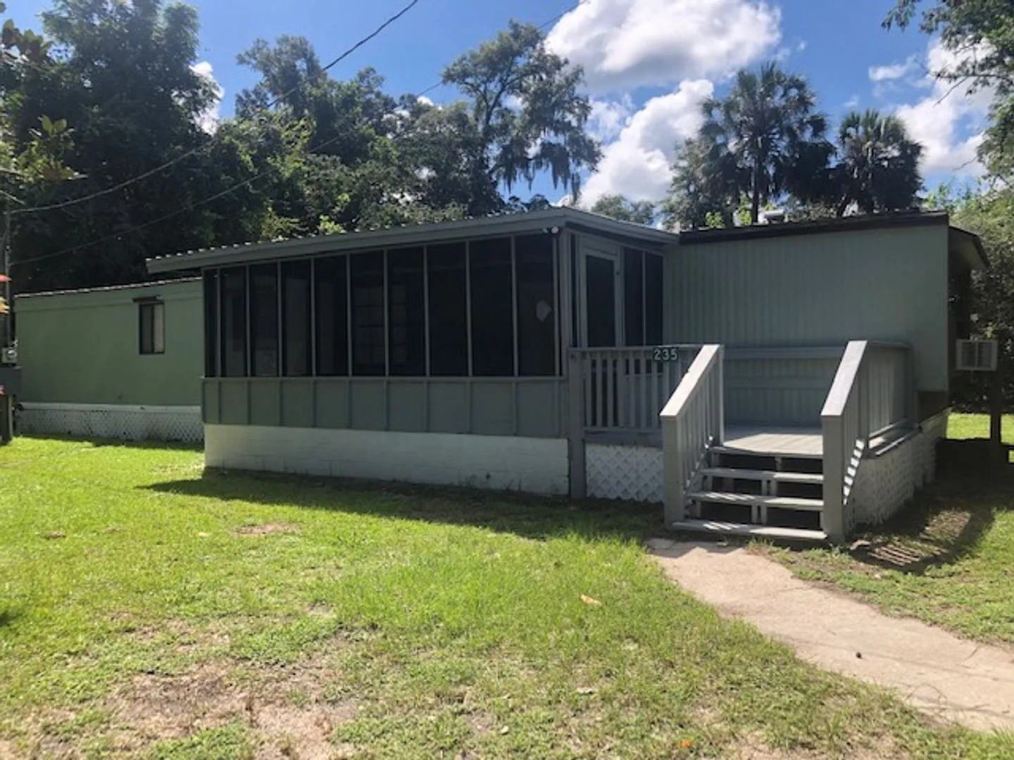 3 Bedroom 1 Bath Mobile Home — Photo 2