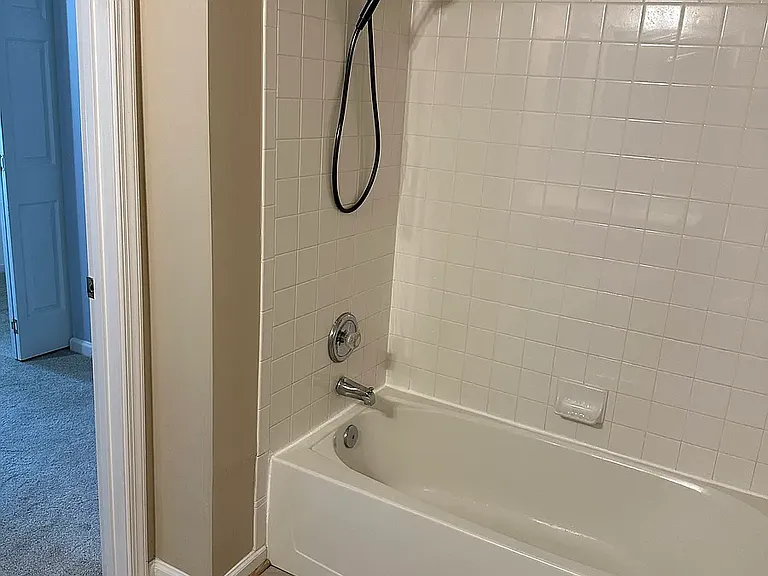 7505 Calderon Ct #D — Photo 19