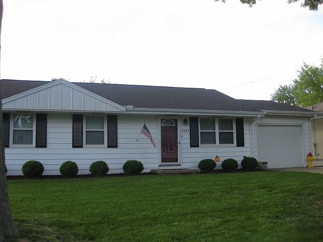 1st image of 2217 W Winnebago Dr