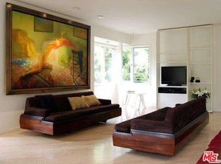 280 W Channel Rd, Santa Monica, CA 90402