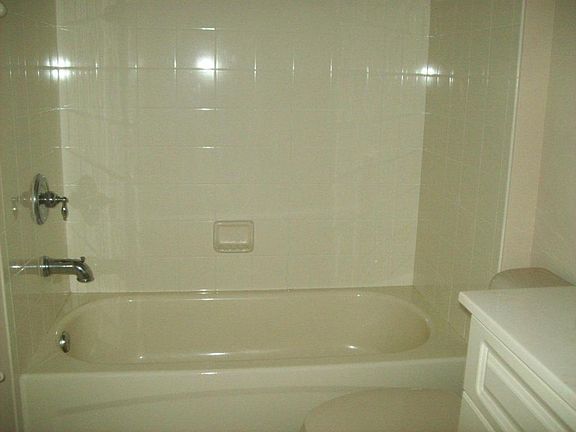 4th image of 415 Lexington Ave SW