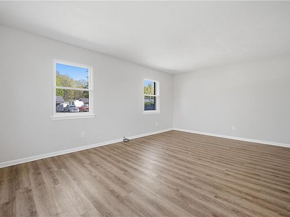 5th image of 3361 Lakecrest Rd
