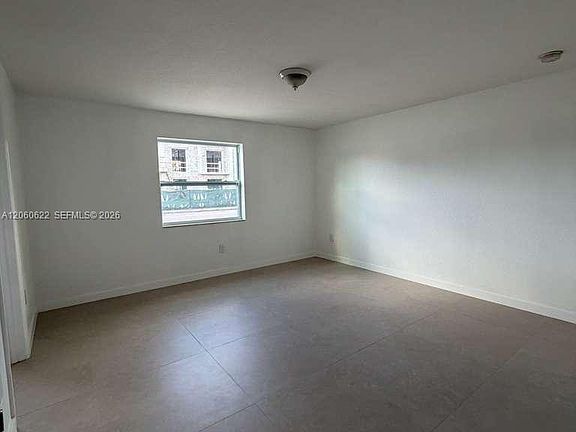 5th image of 10502 SW 172nd St