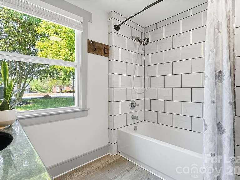 20618 Cornelius Ct — Photo 24