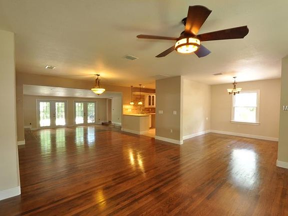 5th image of 226 S Highland Ave