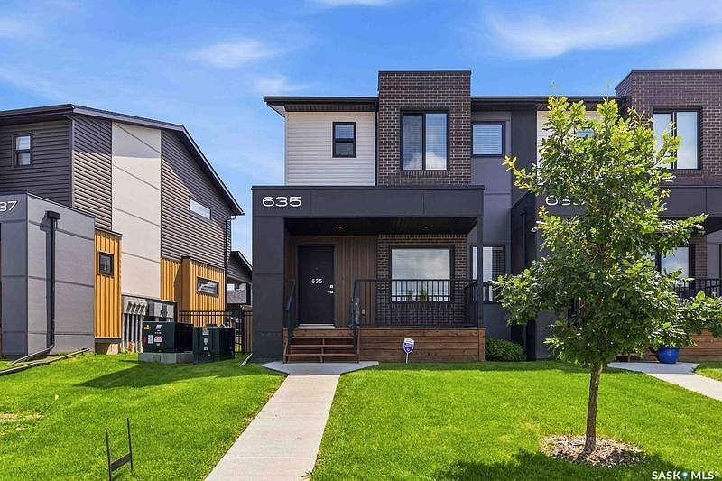 1st image of 635 Evergreen BOULEVARD