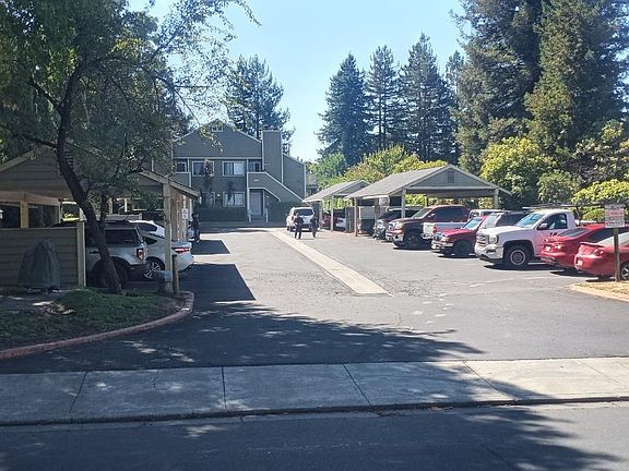 3rd image of 227 Enterprise Drive