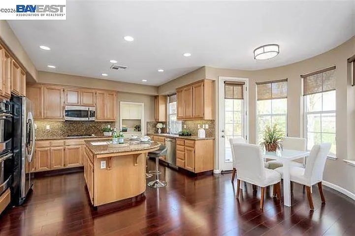 4540 Sweetgale Dr — Photo 6