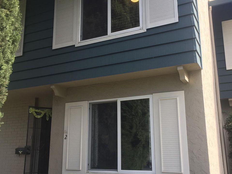 1st image of 7070 Rainbow Dr