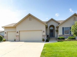 1013 31st Ave, Silvis, IL 61282
