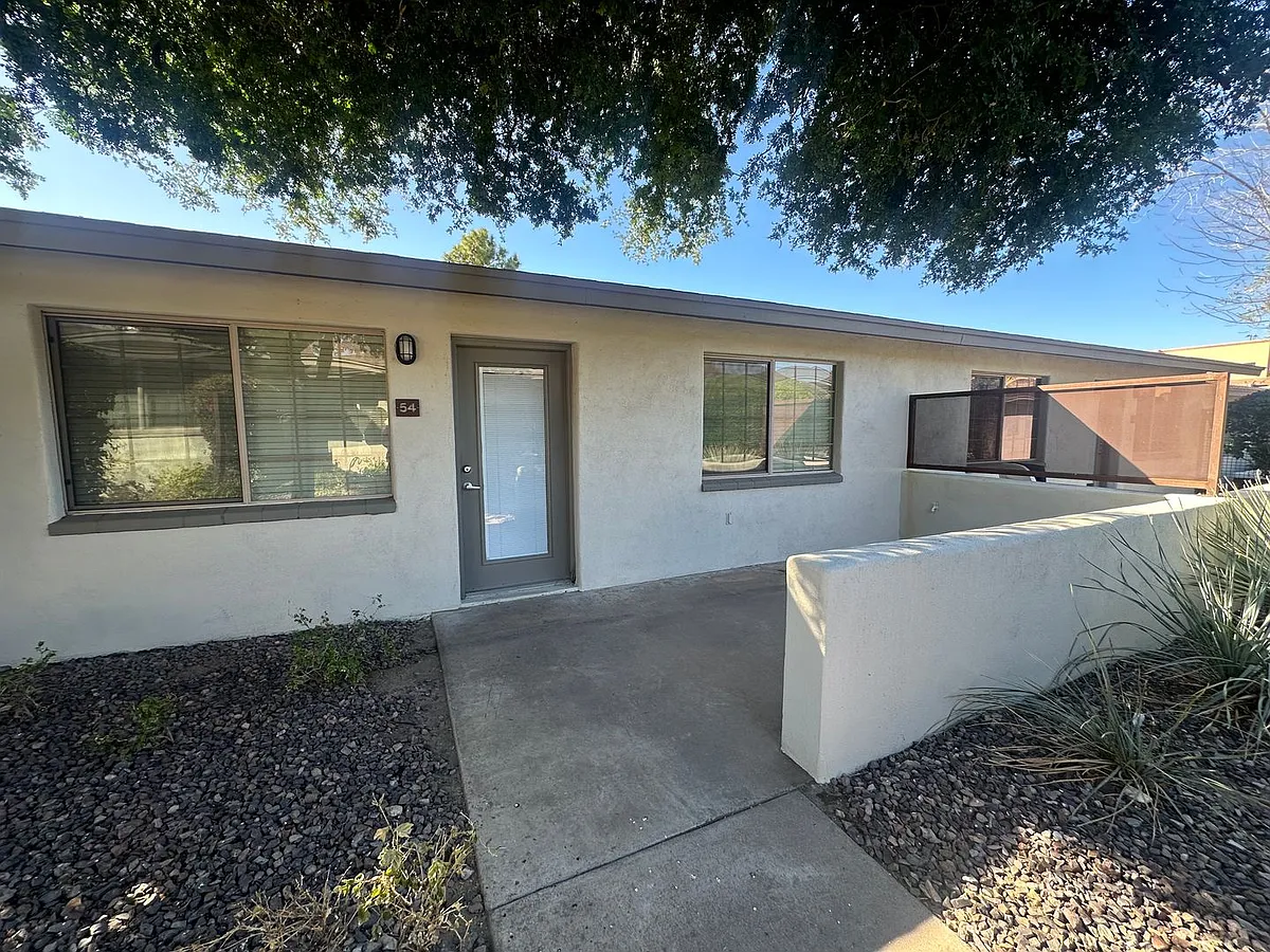 Building Photo - 1850 E Maryland Ave #54