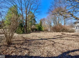 458 Old Eagle School Rd, Strafford, PA 19087