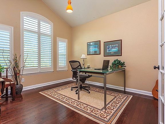 3rd image of 6044 S Tempe Way