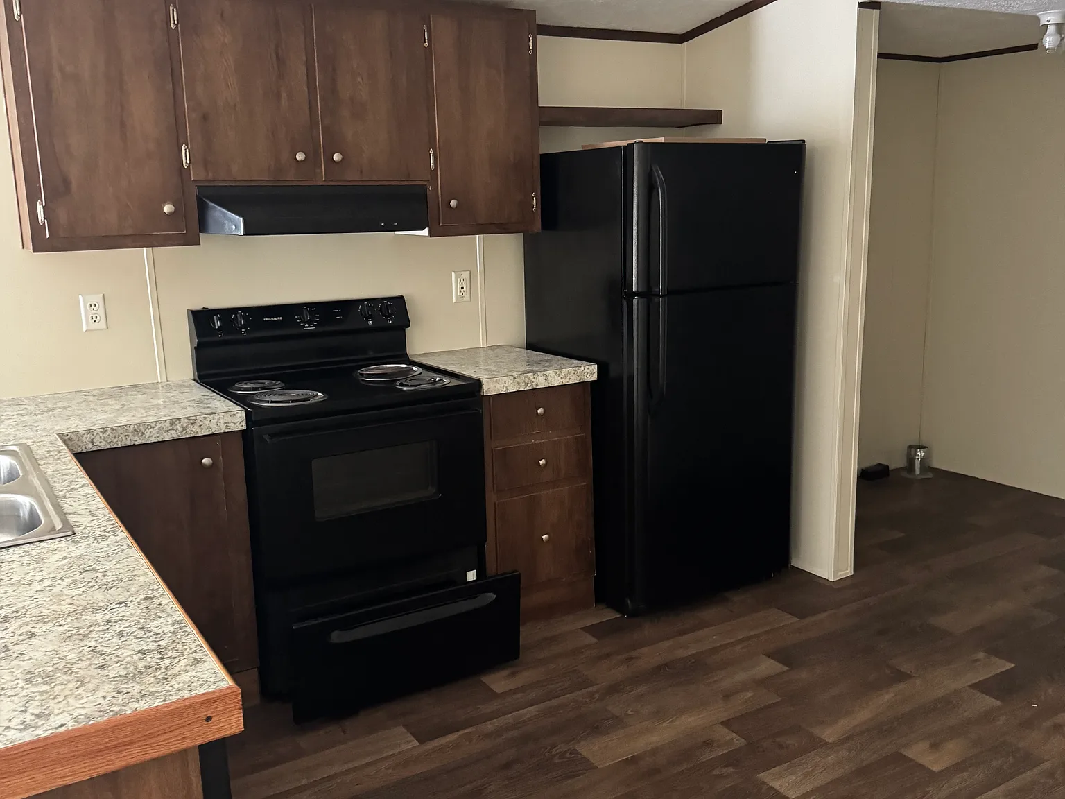 2 bed, 850 sqft, $1,250 — Photo 2