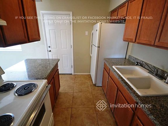 5th image of 1113 E Winston Dr