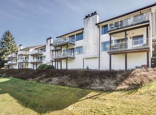 130 N Camano Dr #10, Camano Island, WA 98282